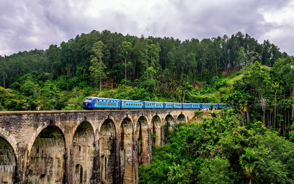 Nine Arches Bridge, Ella