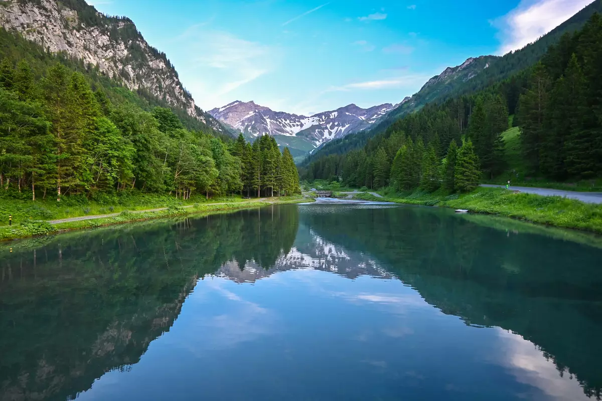Gรคnglesee, Steg